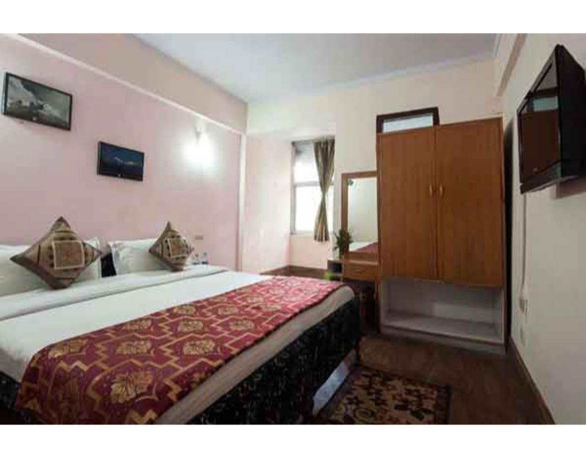 Anamika Hotel ナイニタール エクステリア 写真